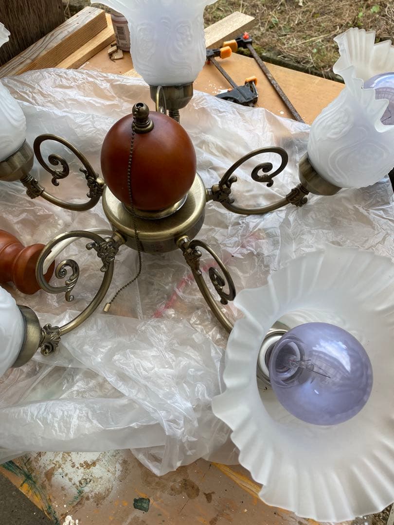 シャンデリア室内灯　5電球タイプ