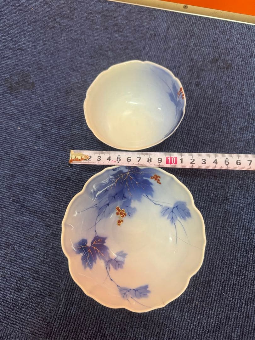 1707 深川製磁　染付葡萄絵　花型鉢　3客