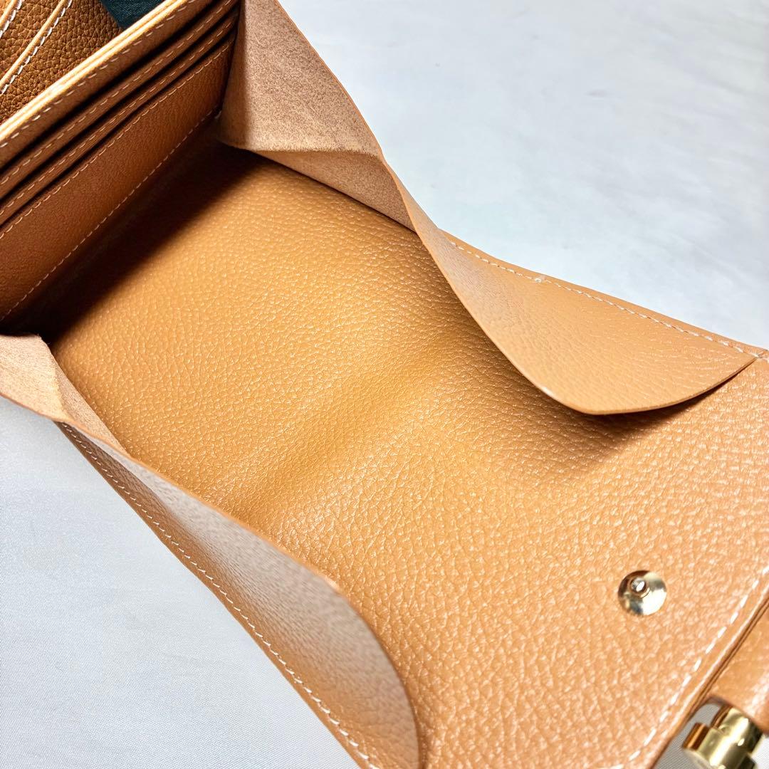 【極美品】　アタオ　ロトロ　二つ折り財布　コンパクトウォレット　馬車　シボ革