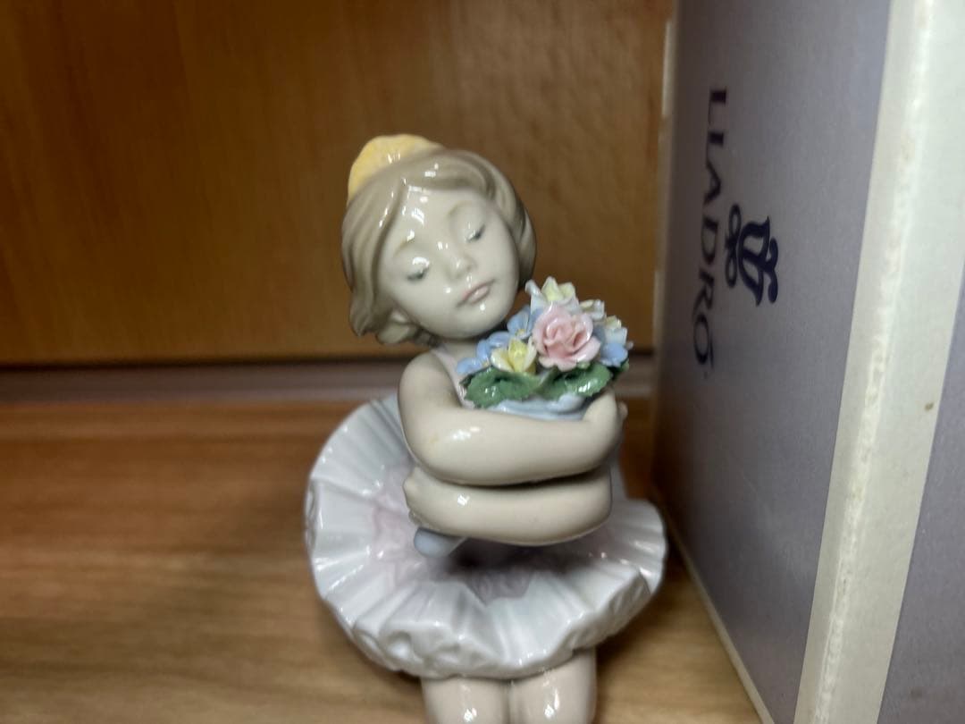 【早い者勝ち】RIADORO　お花人形