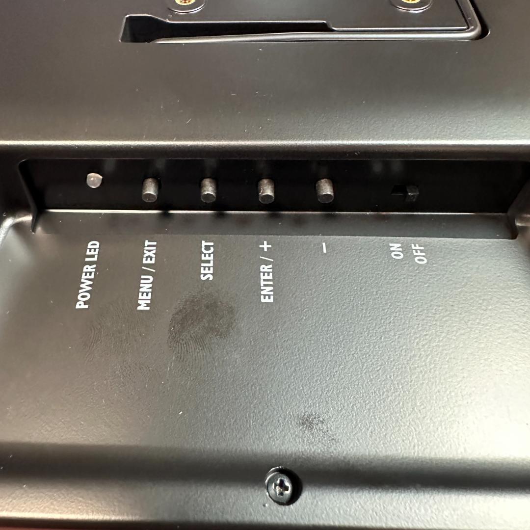 【ほぼ未使用】センチュリー 10.1 マルチタッチ対応 HDMI接続モニター