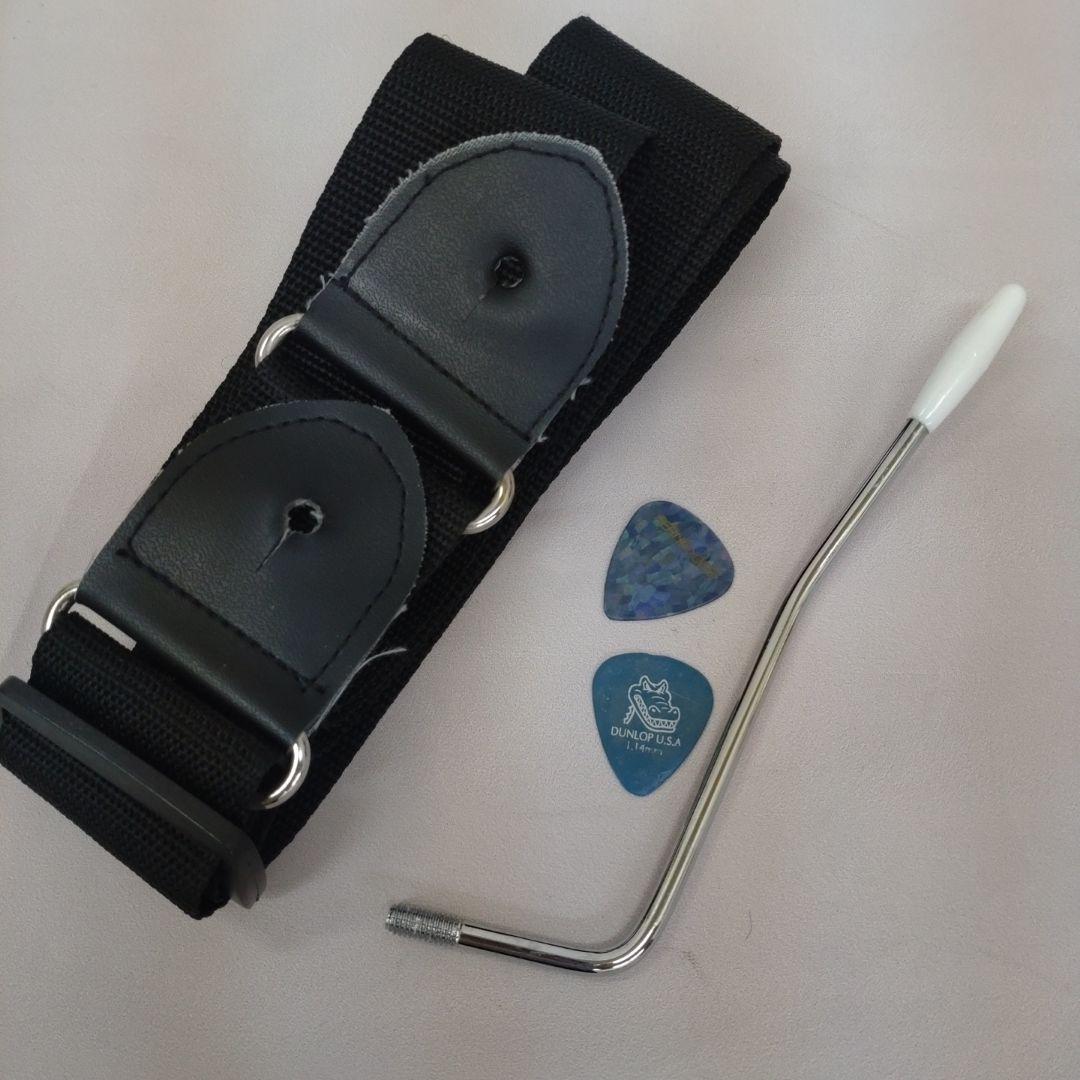 Playtech ストラトキャスター サンバースト 美品！