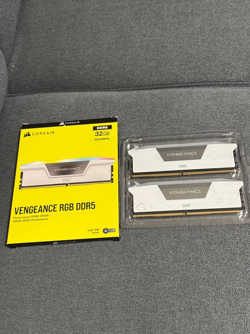 CORSAIR VENGEANCE RGB DDR5 32GB 2枚セット