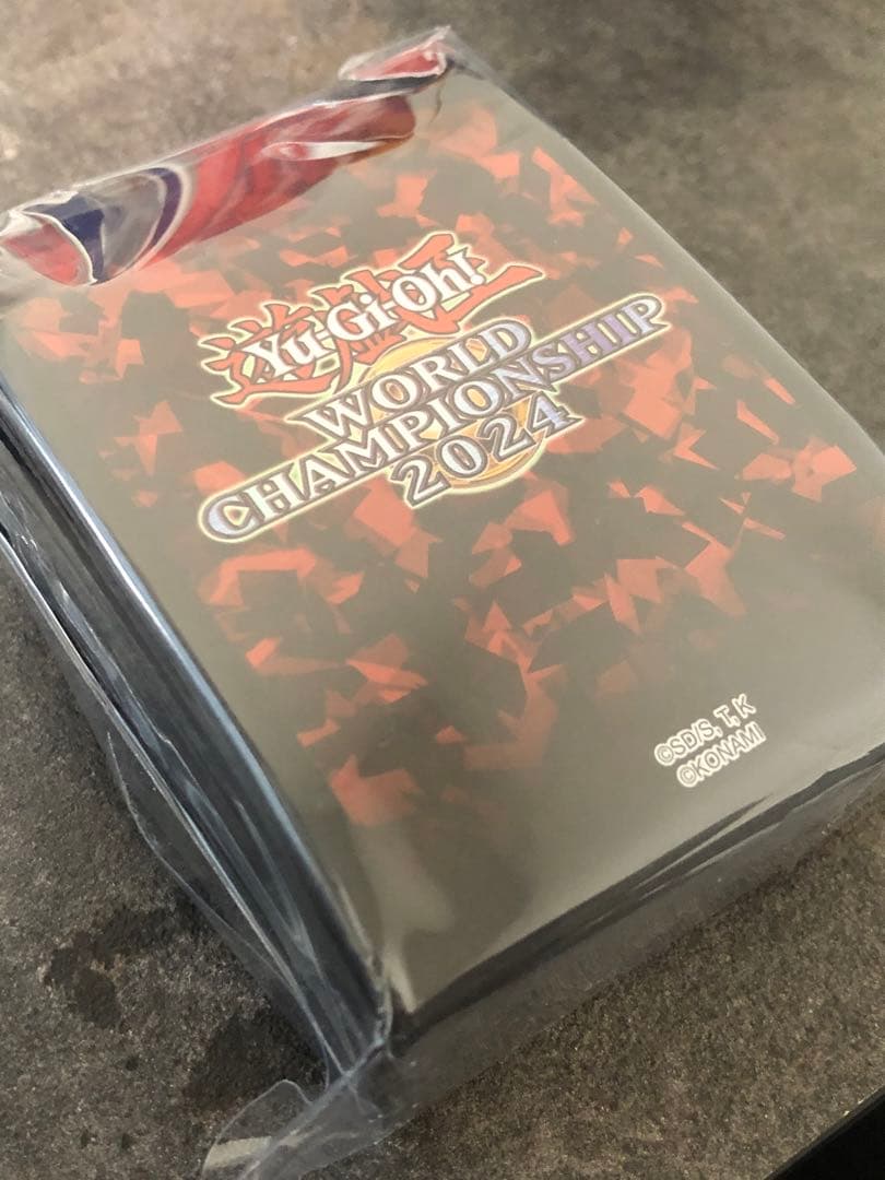 遊戯王WCS2024 スリーブ　赤　未開封　yu-gi-oh 世界大会