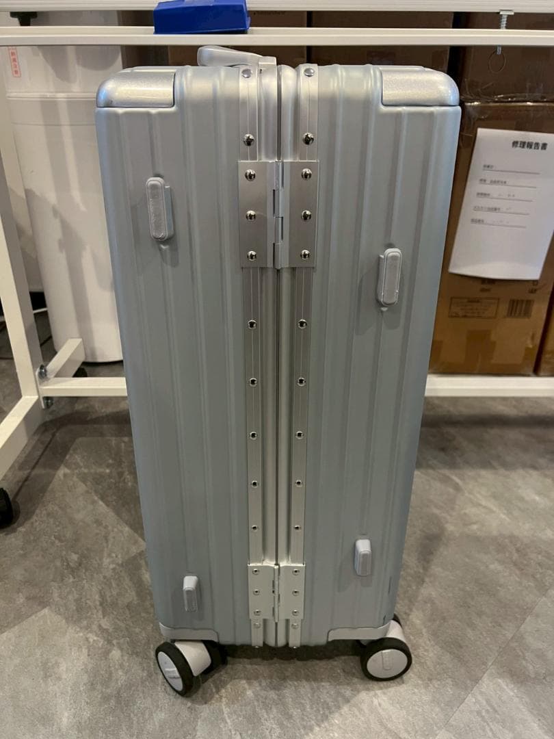 リベティ多機能キャリーケース【マットシルバーМ】B1　TSAロック　スーツケース