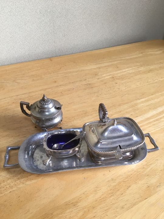 洋銀製　調味料入れ