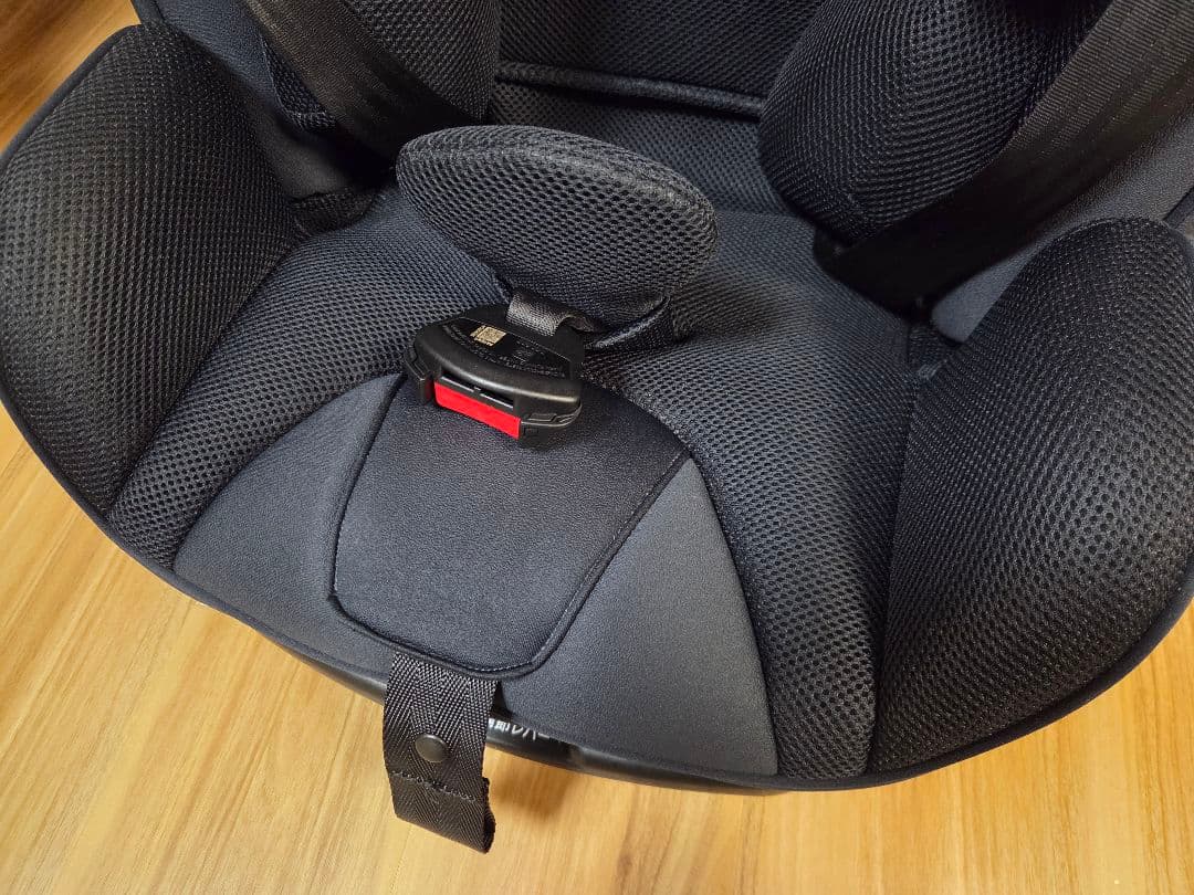 アップリカ　フォームフィットネクスト　2024年モデル　ステラネイビー