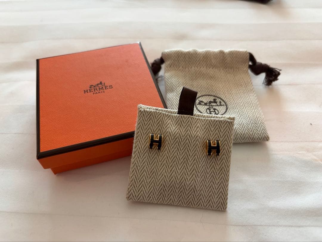 【1/10以降発送】 HERMES ピアス ミニポップh