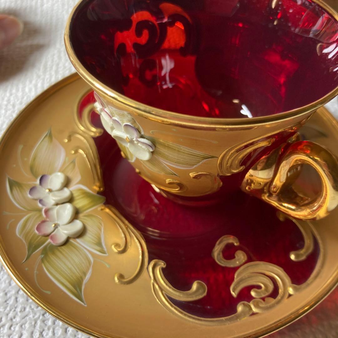 ベネチアングラス　赤と金の花柄ティーセット