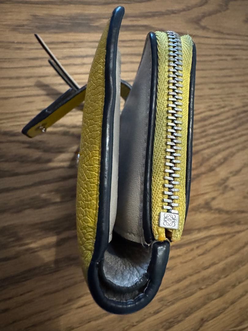 LOEWE イエロー 二つ折り財布