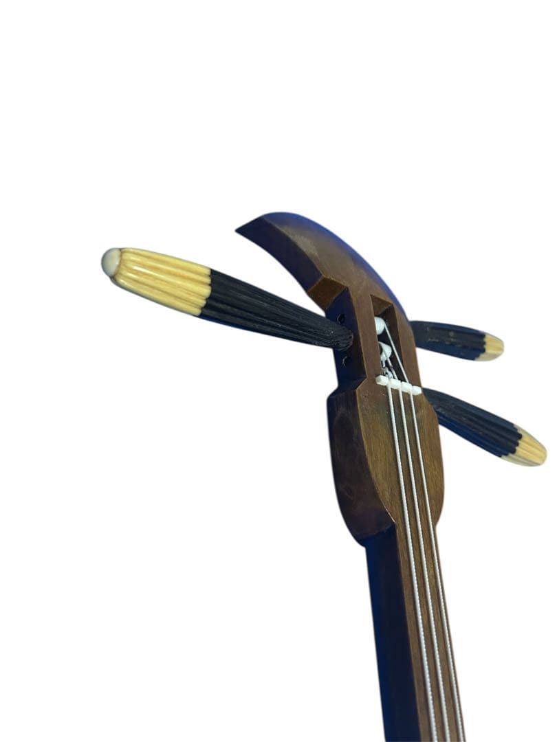 六線　琉球　 沖縄三線 蛇皮 民族楽器 破れ補修済み　沖縄伝統楽器　バチ付き