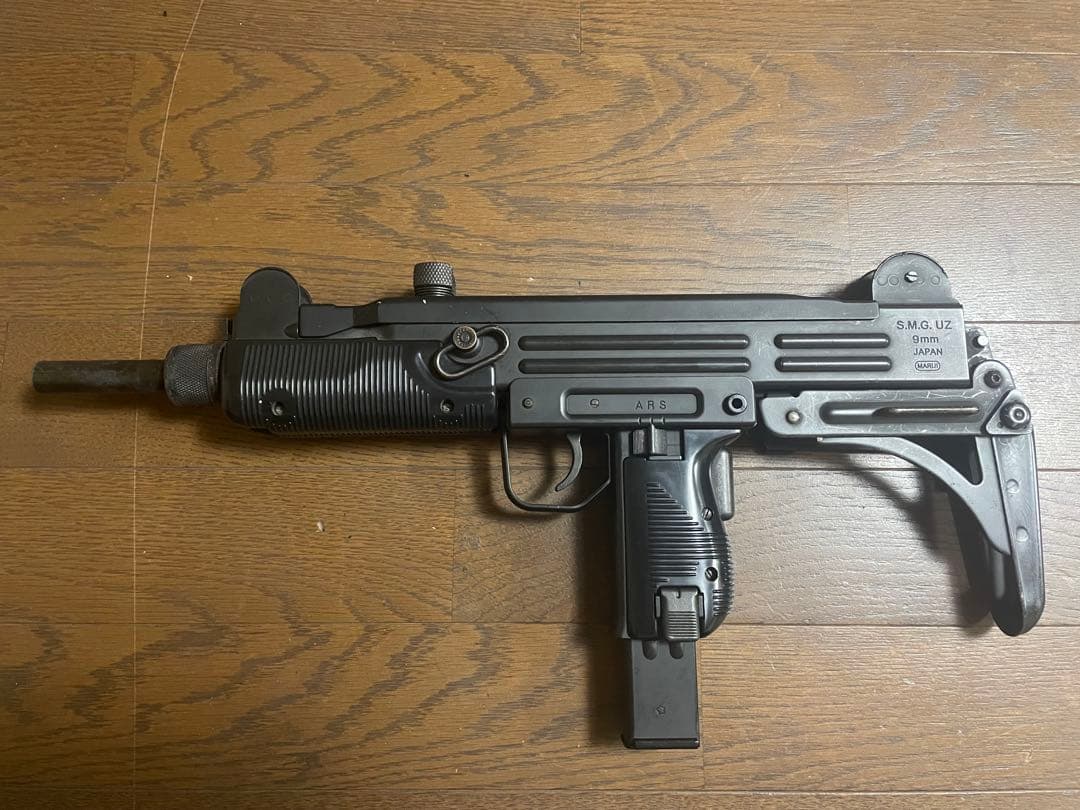 東京マルイ　UZI SMG 9mm x 19 電動エアガン