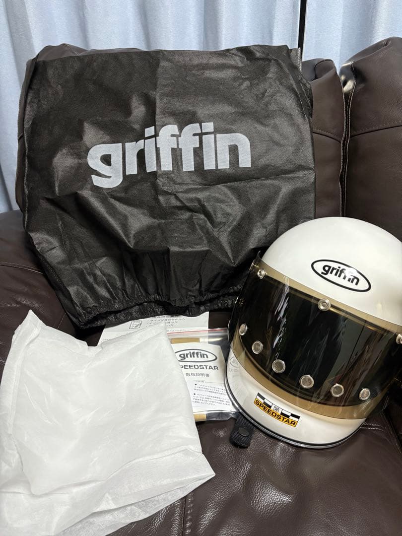 griffin フルフェイスヘルメット ホワイト、シールド付き