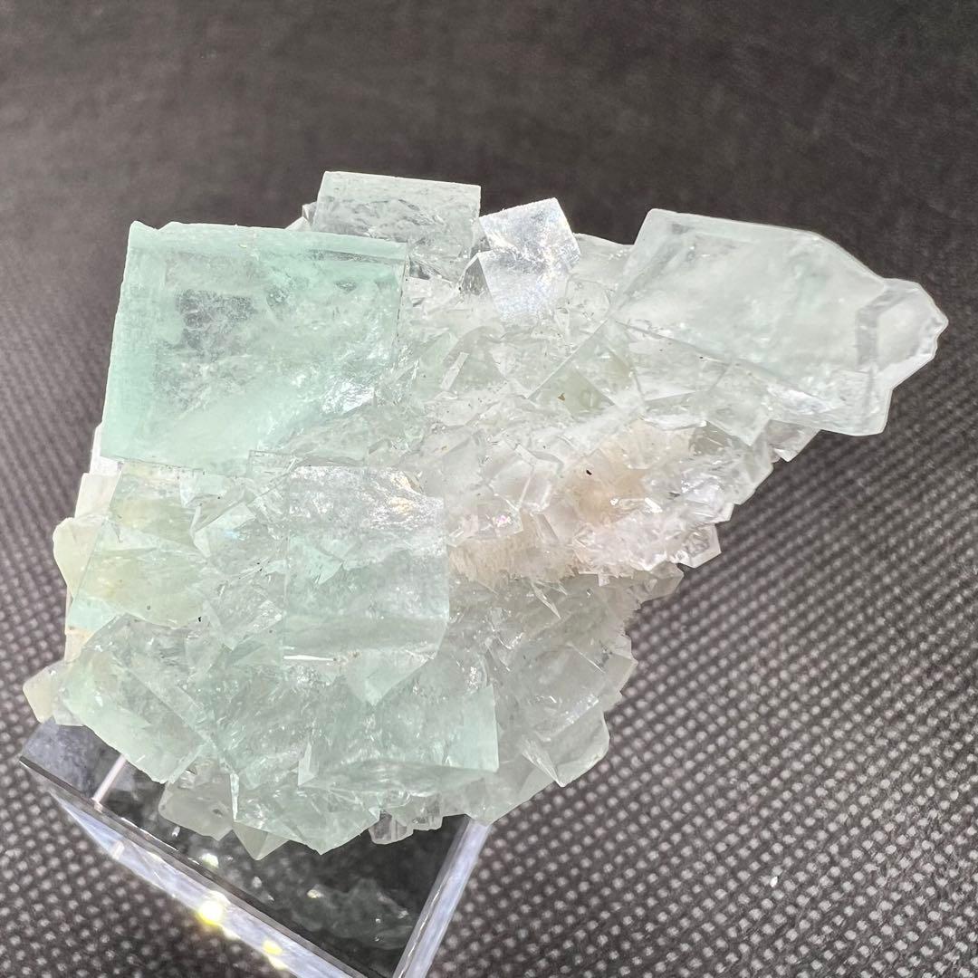 シャンファーリン産　マスカットグリーンフローライト