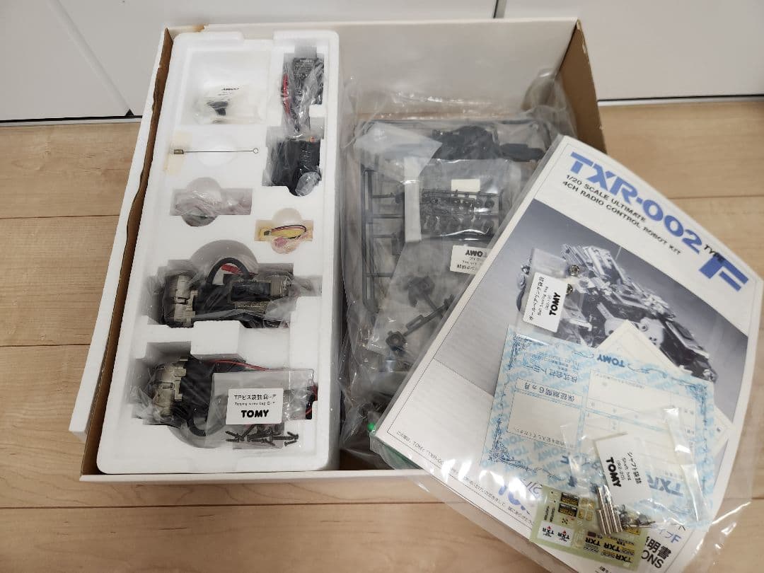 TOMY TXR-002 TYPE F ラジコン　ロボットキット　トミー　タカラ
