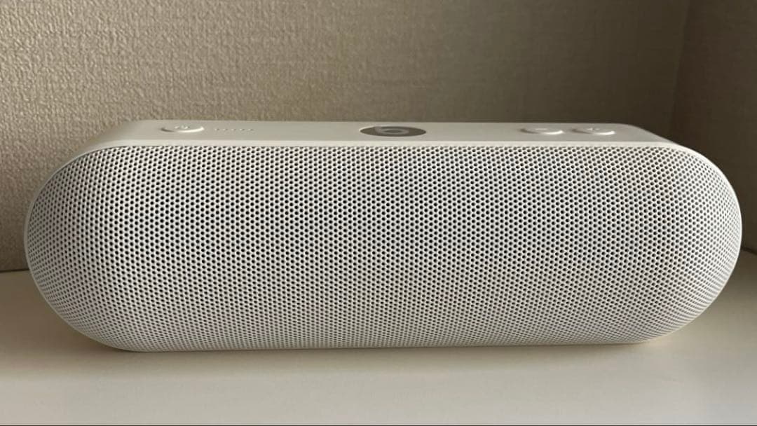 Beats Pill+ ポータブルワイヤレススピーカー