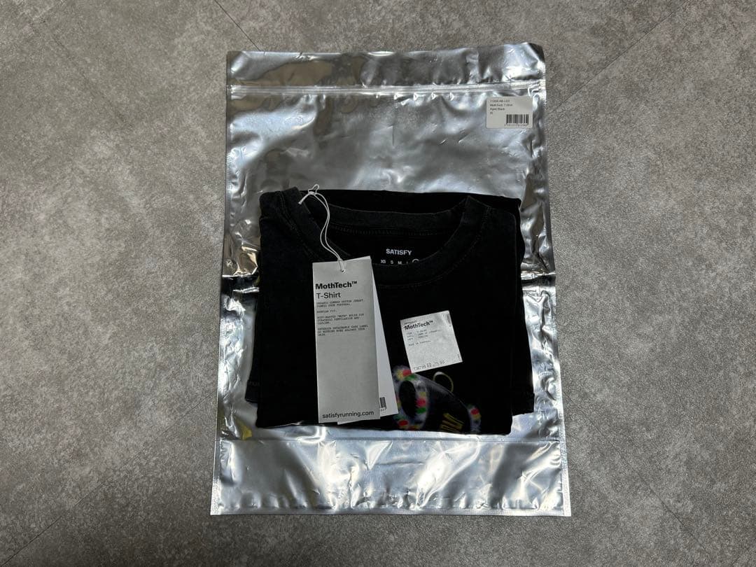 本国サイト限定　satisfy running MothTech T-Shirt