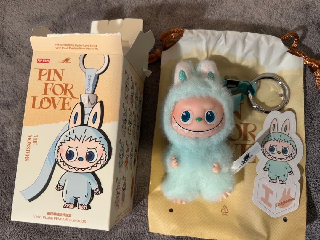 FIN FOR LOVE THE MONSTER イニシャル　ラブブ　8個入り