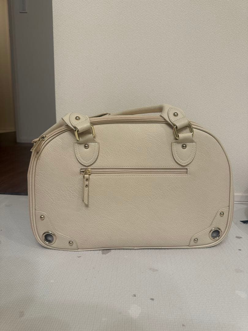 ペットキャリーバッグ 猫 犬 折りたたみ式 防水性 耐久性 高級PUレザー