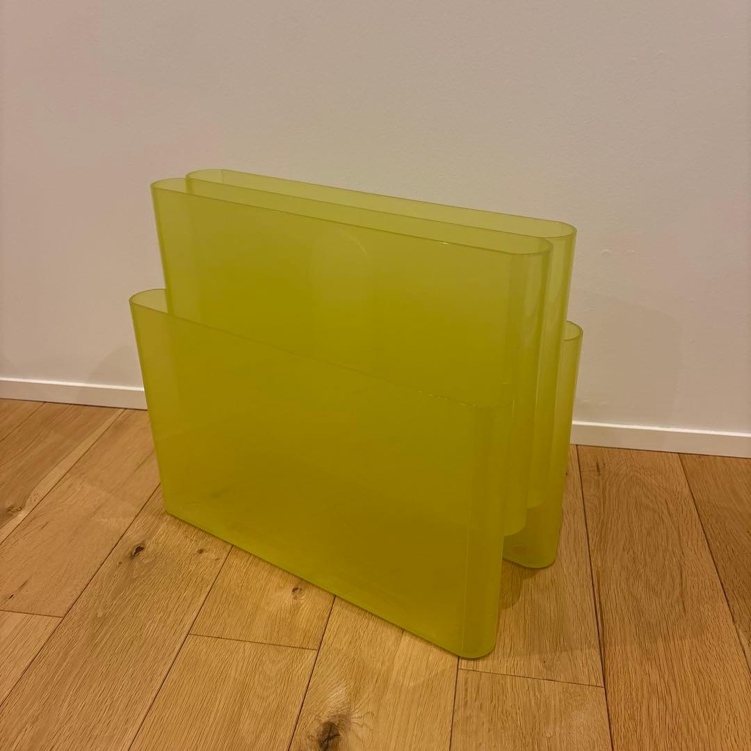 Kartell カルテルマガジンラック　イエローグリーン