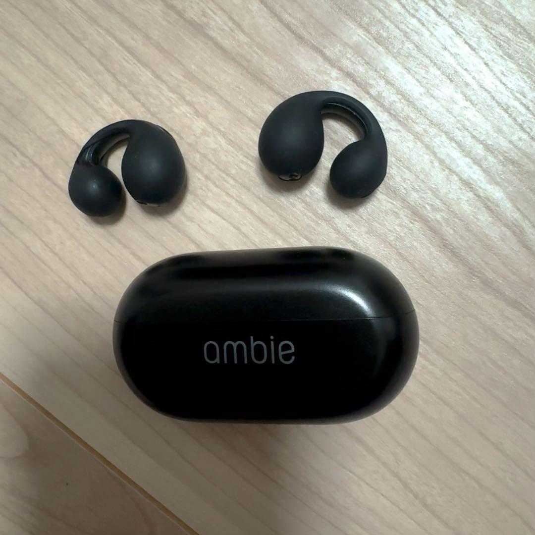 ambie ワイヤレスイヤホン ブラック 充電ケース付き