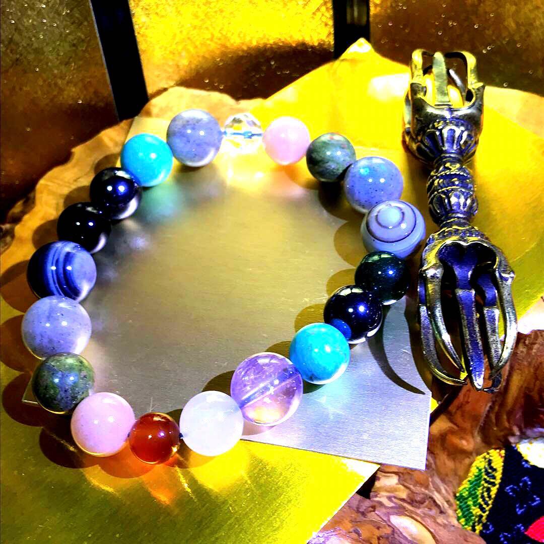 特殊ブレスレット(トレジャーハンター)天然石　心　癒し　精神守護　お守り