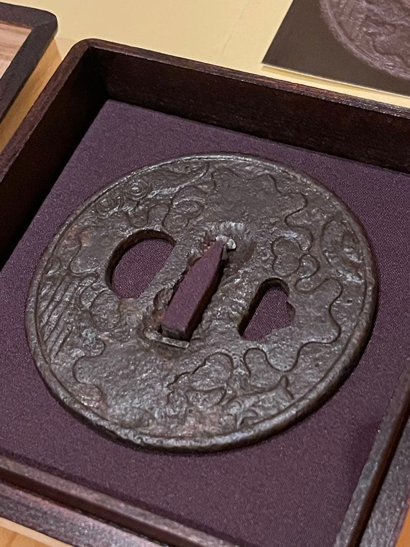 涼*太様 [最終値下げ] 鐔　無銘(鎌倉) 保存刀装具鑑定書付き