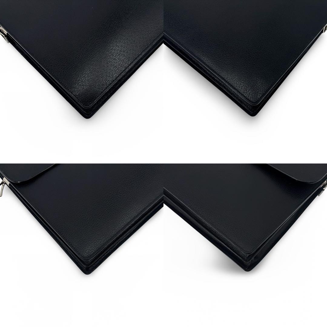 【極美品】フェラガモ　ブリーフケース　ビジネスバッグ　レザー　革　金具　鍵付　黒