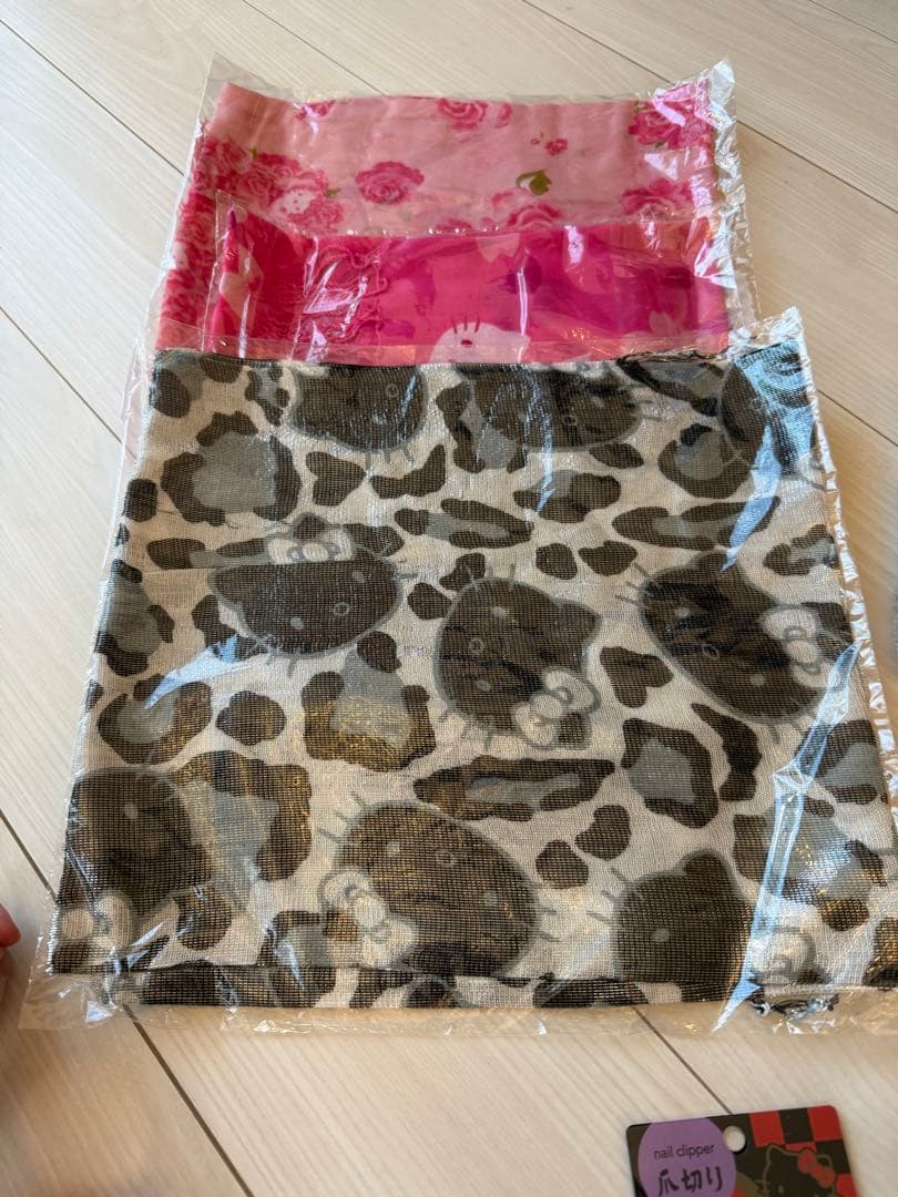 ハローキティ 11点セットエコバッグ　爪切り　スカーフ枚　ハンカチ