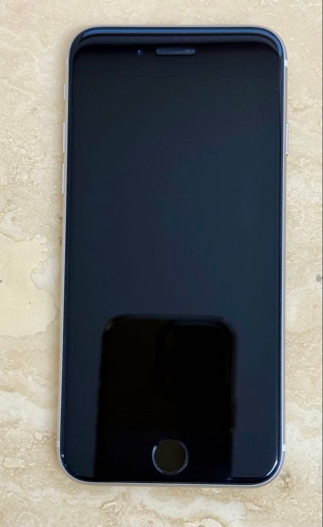 【美品】iPhoneSE 第3世代 64GB 付属品・おまけ有り