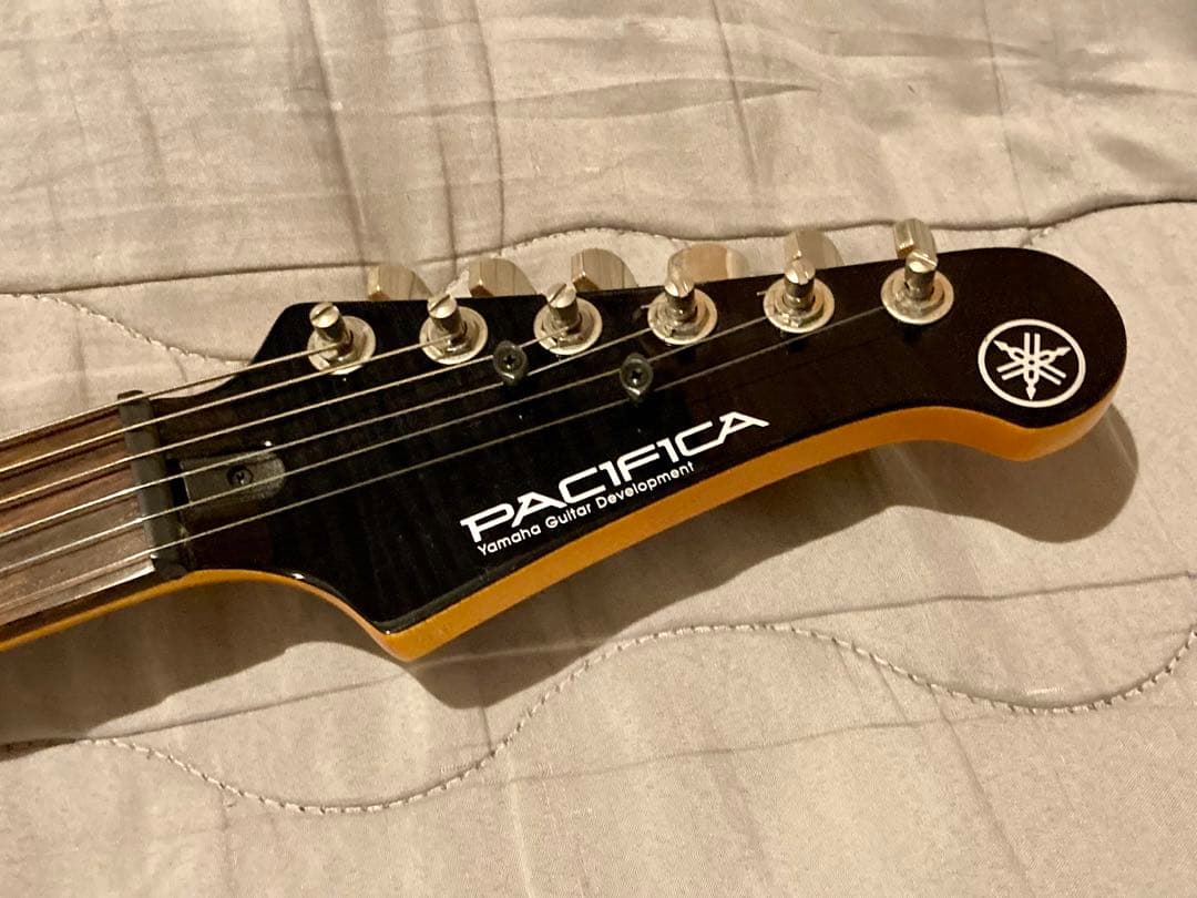 YAMAHA Pacifica 611 VFM TBL ぼっちカスタム