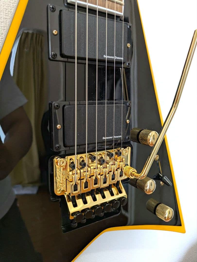 美品　Jackson X Series Rhoads RRX24