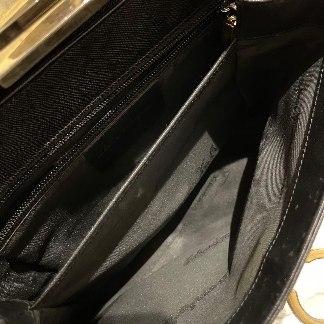 Ferragamo　サルヴァトーレフェラガモ　ハンドバッグ　ガンチーニ