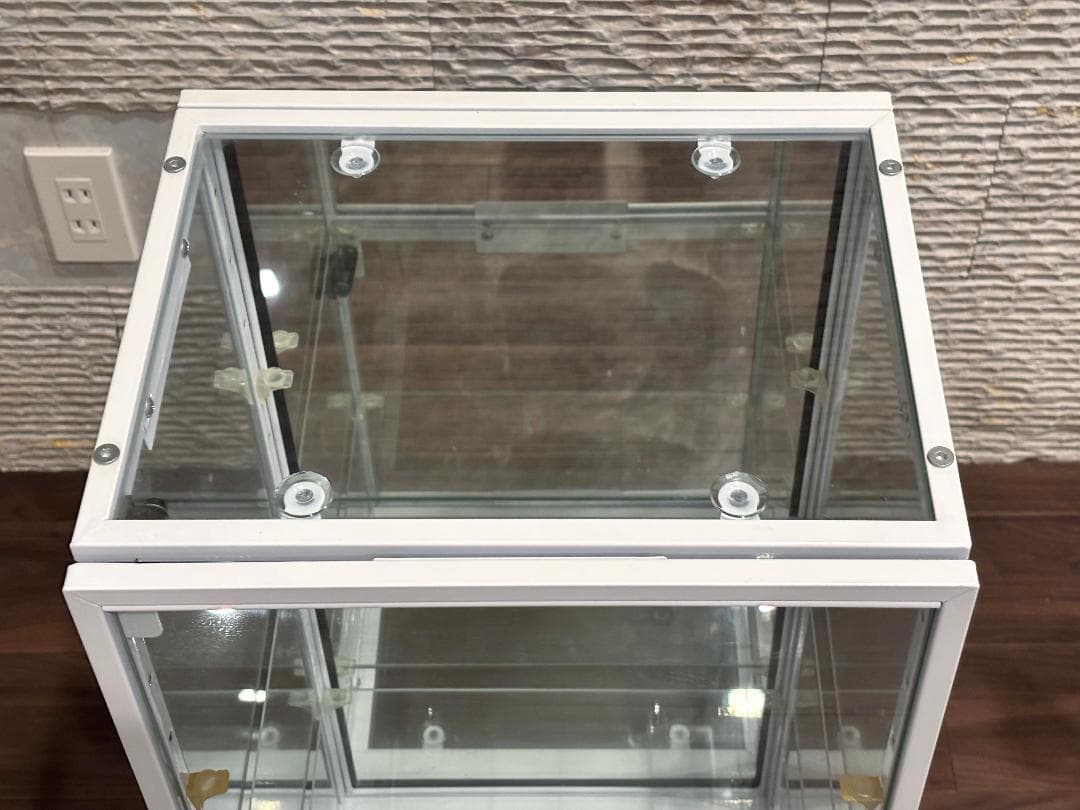 【美品】ガラス コレクションケース 白 背面ミラー 扉付き W36cm