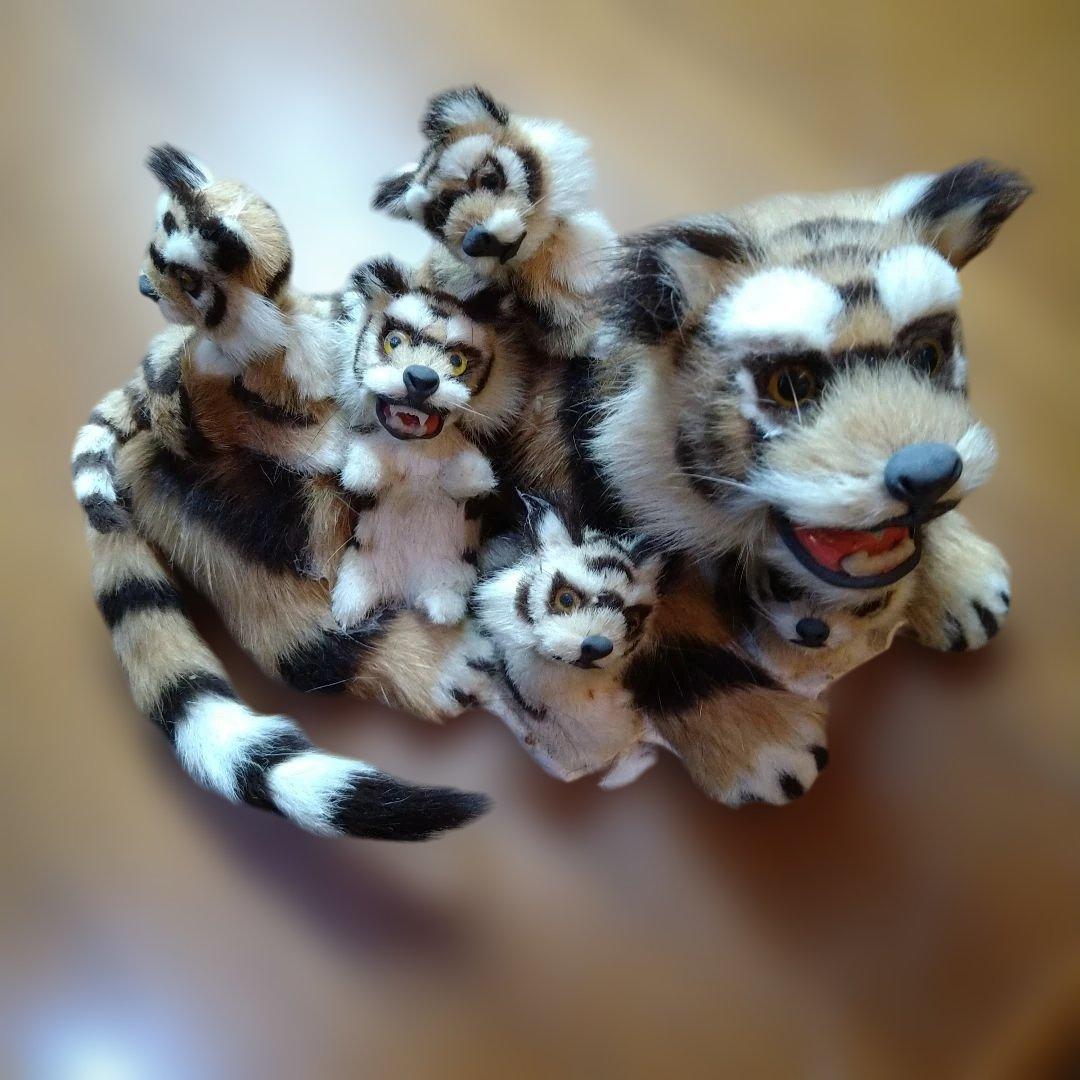 虎の親子の置物Ｂ ビンテージ　ハンドメイド　首振り　リアルファー　一点物