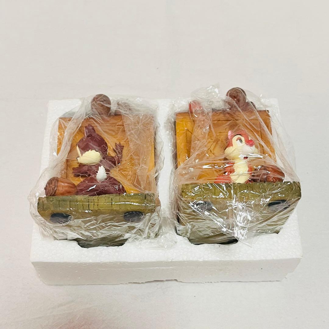 ディズニーリゾート　チップ　デール　ブックエンド　フィギュア