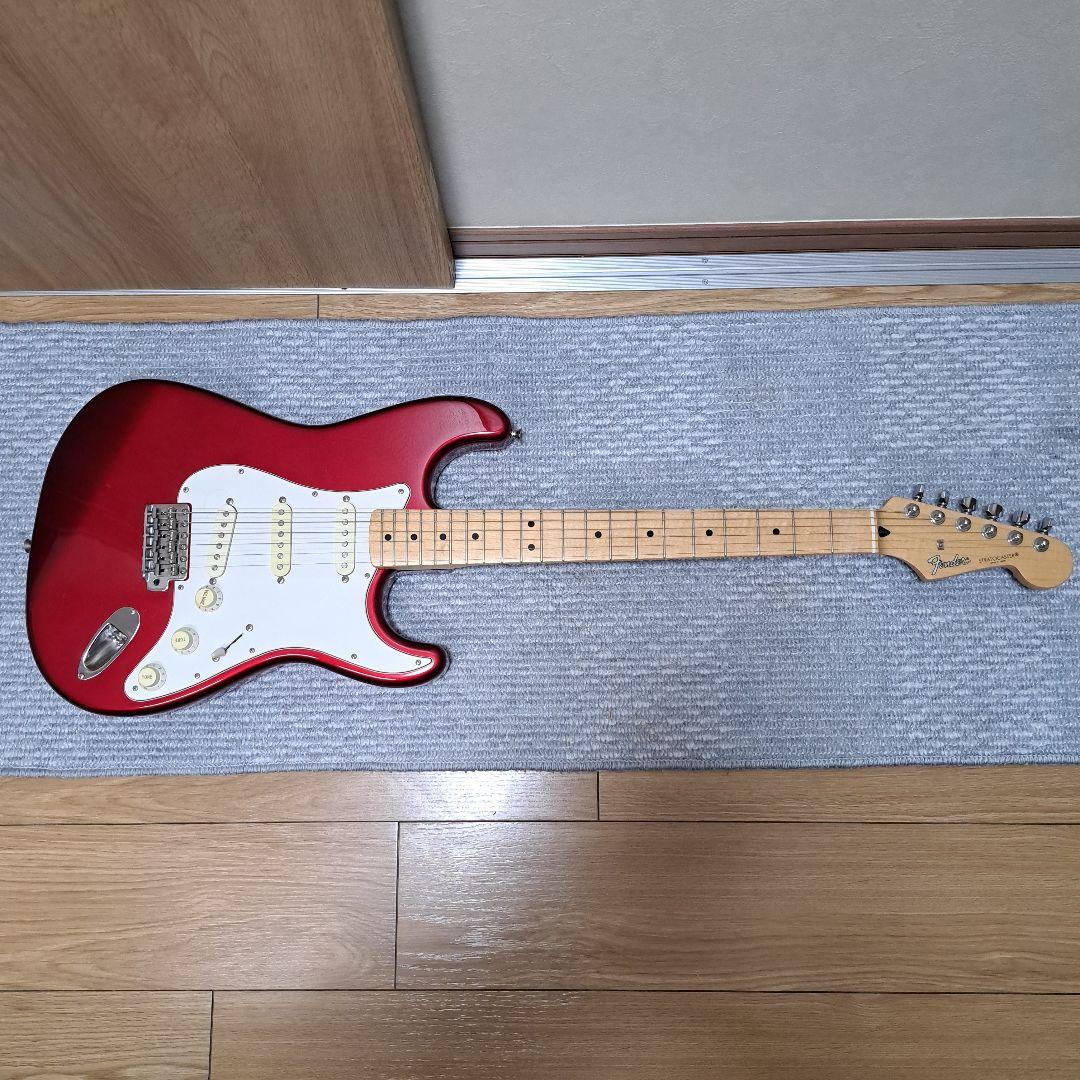 フェンダージャパン　ストラトキャスター　ケース付き　美品