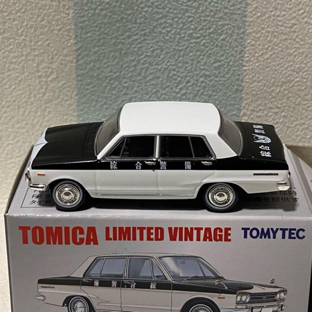 トミカリミテッドヴィンテージ 日産スカイライン1500デラックス ３台セット