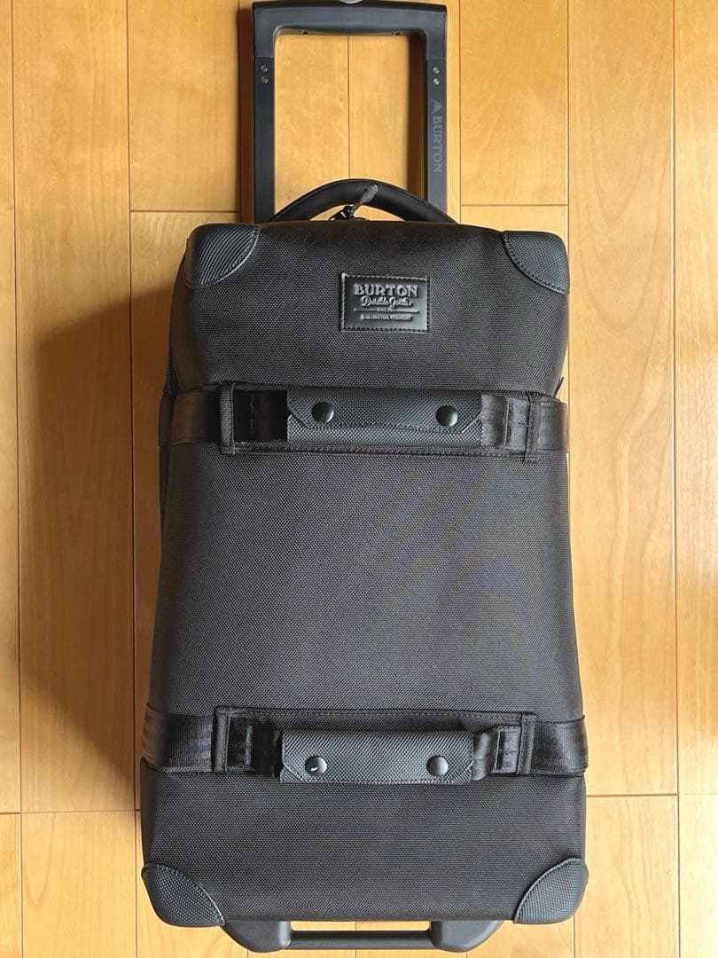 メルリュウ　バートン　ウィーリー フライト デック 38L トラベルバッグ