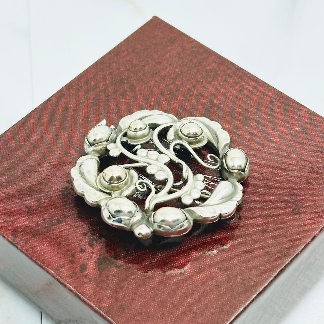 美品　  159 シルバーブローチ　ムーンライトブロッサム