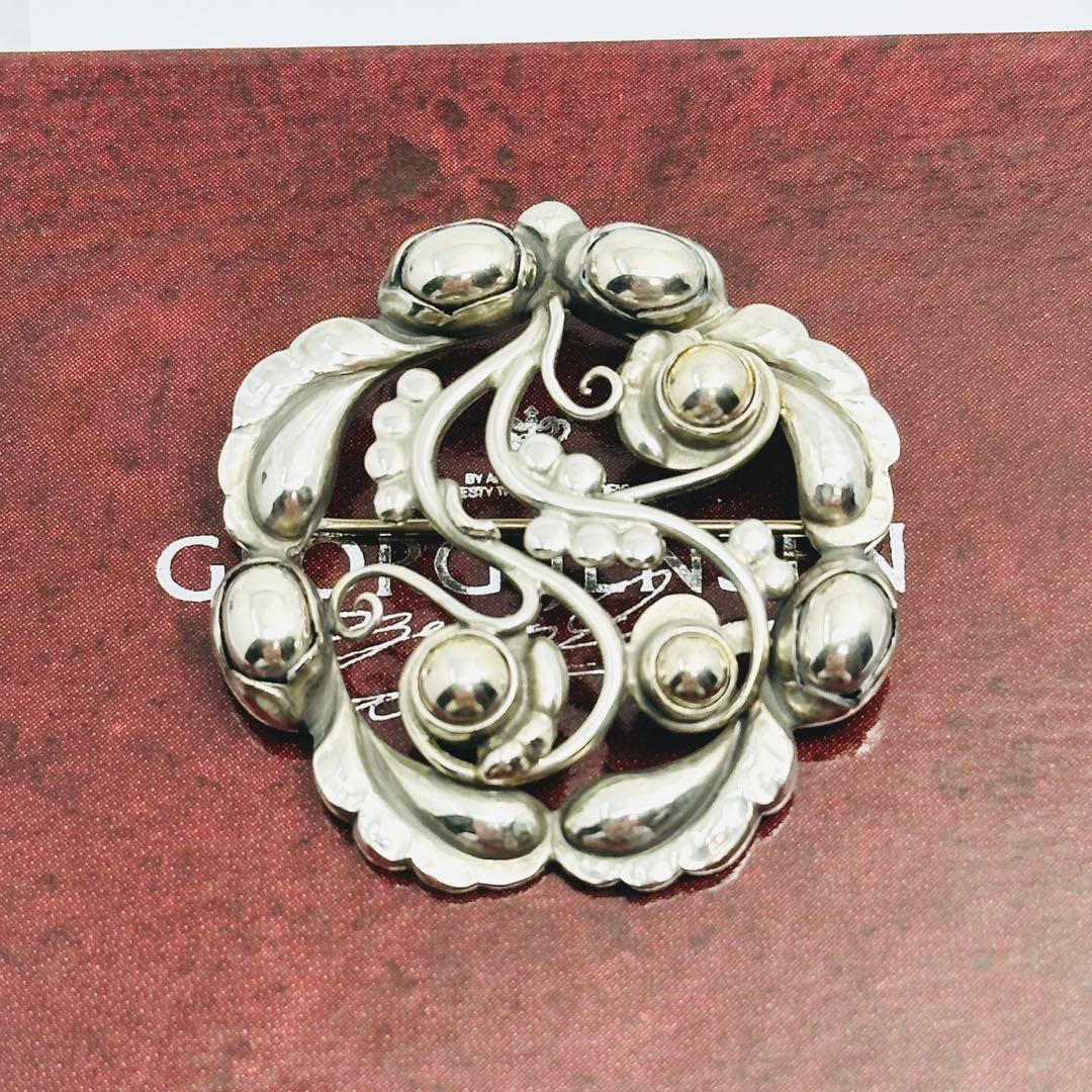 美品　  159 シルバーブローチ　ムーンライトブロッサム