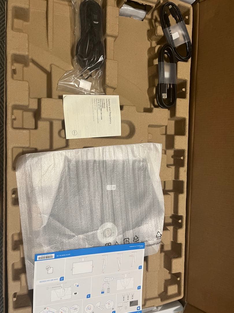 31.5インチ DELL ゲーミングモニター　G3223D