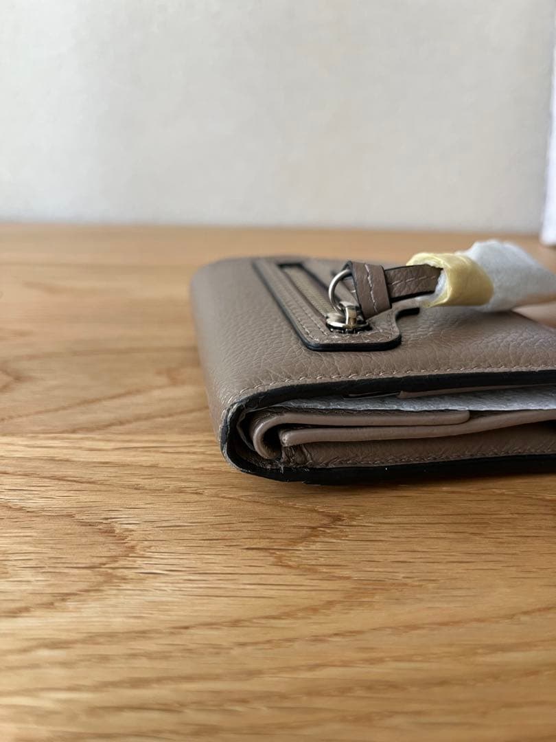 専用 バレンシアガ コンパクト財布※追記あり