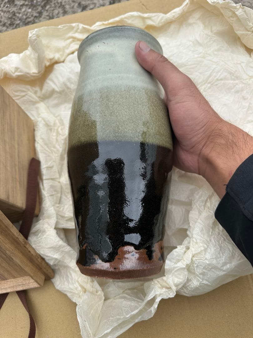 瀬*ン様 浜田庄司 作 陶器の細長い瓶