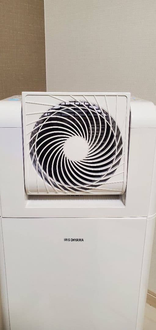 アイリスオーヤマ除湿機 サーキュレーター8L デシカント方式 IJDC-K80