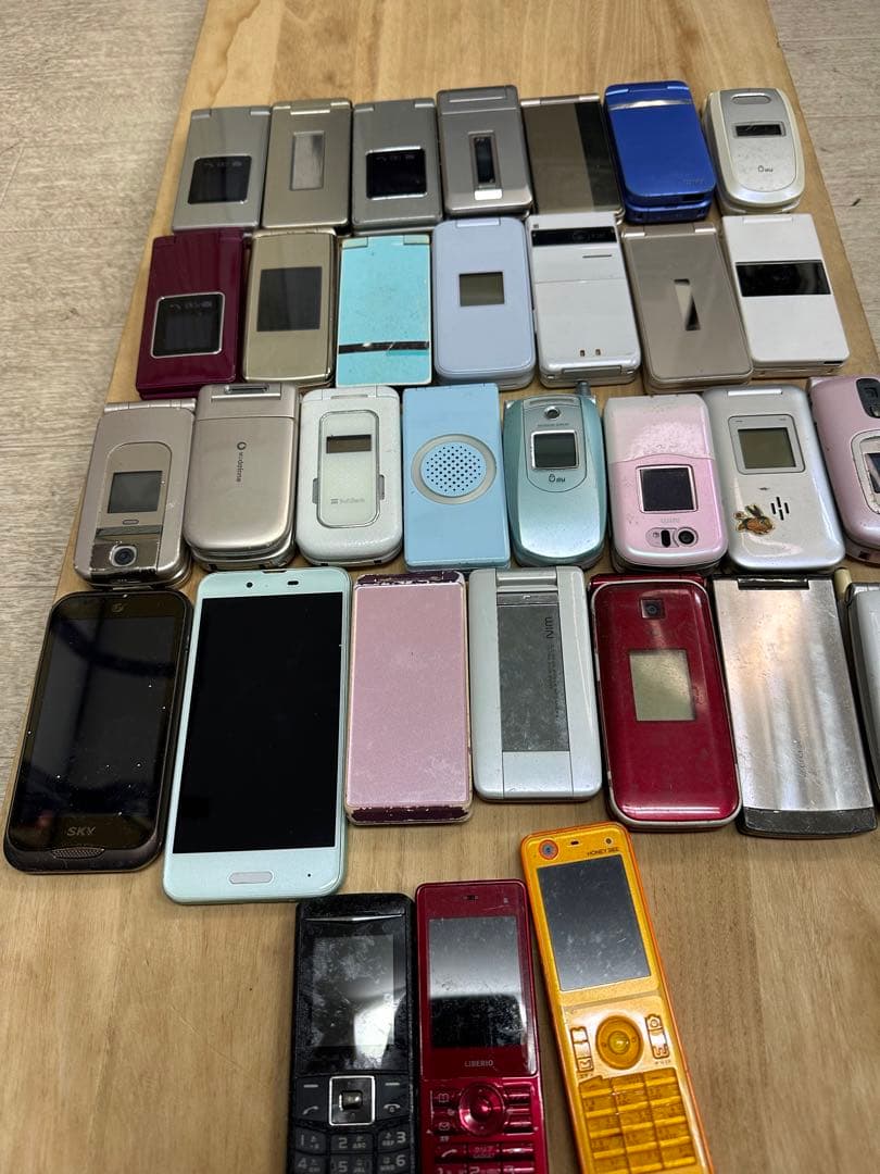 携帯電話 ガラケー まとめ 32台 動作未確認 ジャンク品