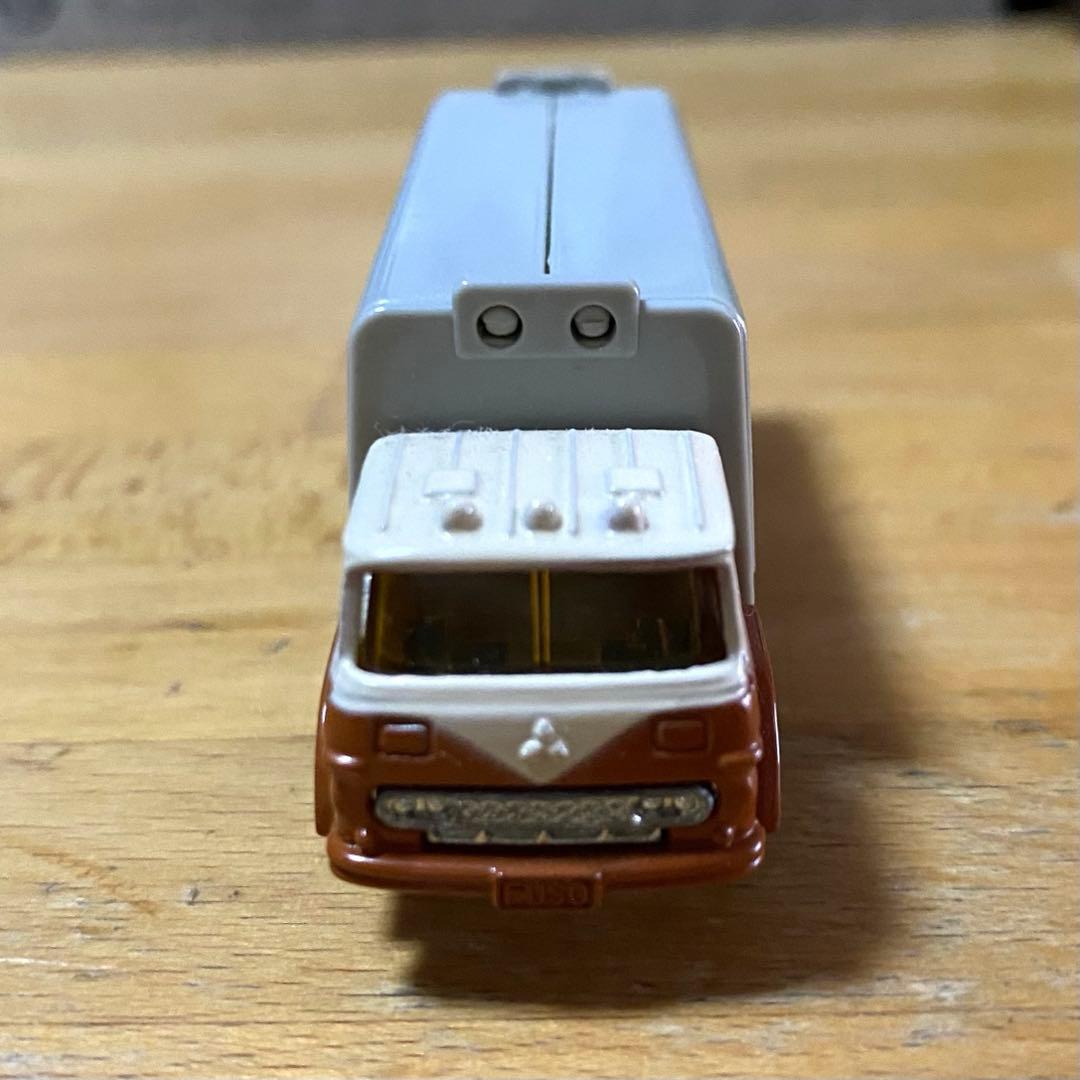 トミカ 　丸運　のらくろ　ふそう　ウイングルーフトラック