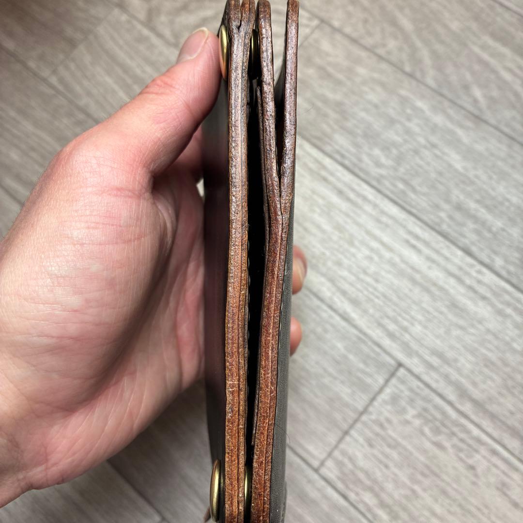 【茶芯ブラック】ミドルトラッカーウォレット　真鍮　お札を折らずに収納　タイプB