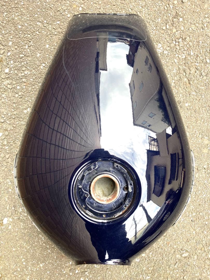 Kawasaki カワサキ　ゼファー750 純正　タンク 希少