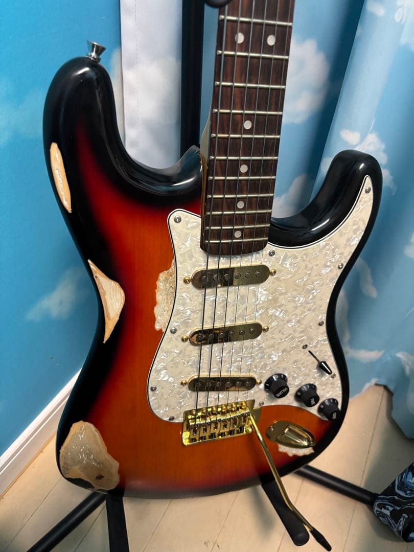 レリック加工　Fender Stratocaster ？サンバースト